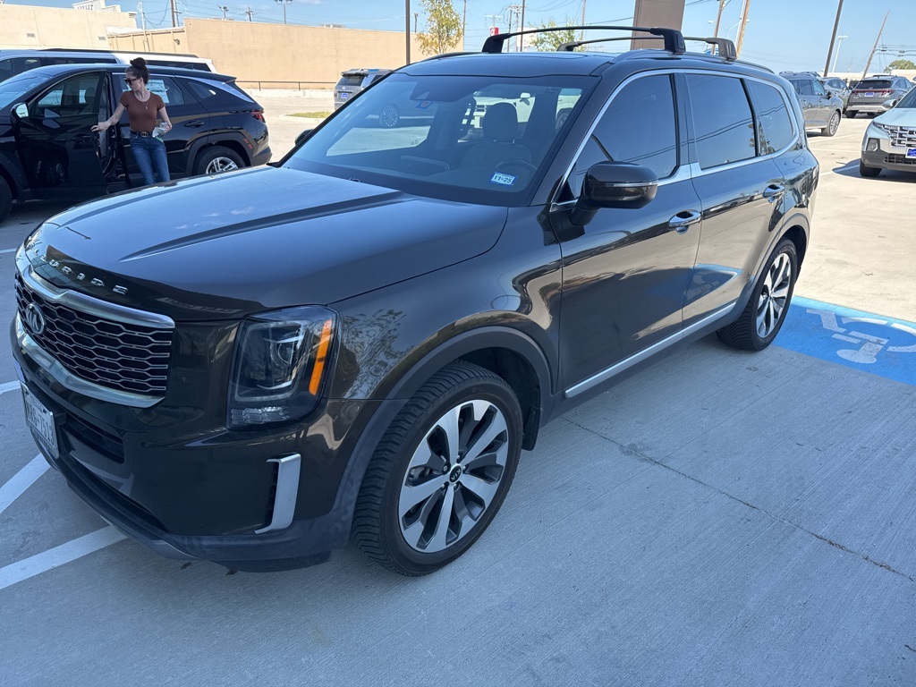 2020 Kia Telluride S photo 3