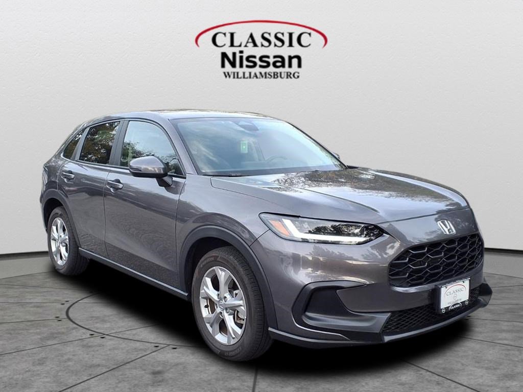 2025 Honda HR-V LX's photo