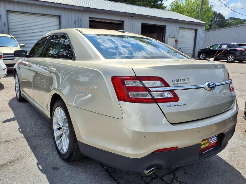 2018 Ford Taurus Limited photo 2