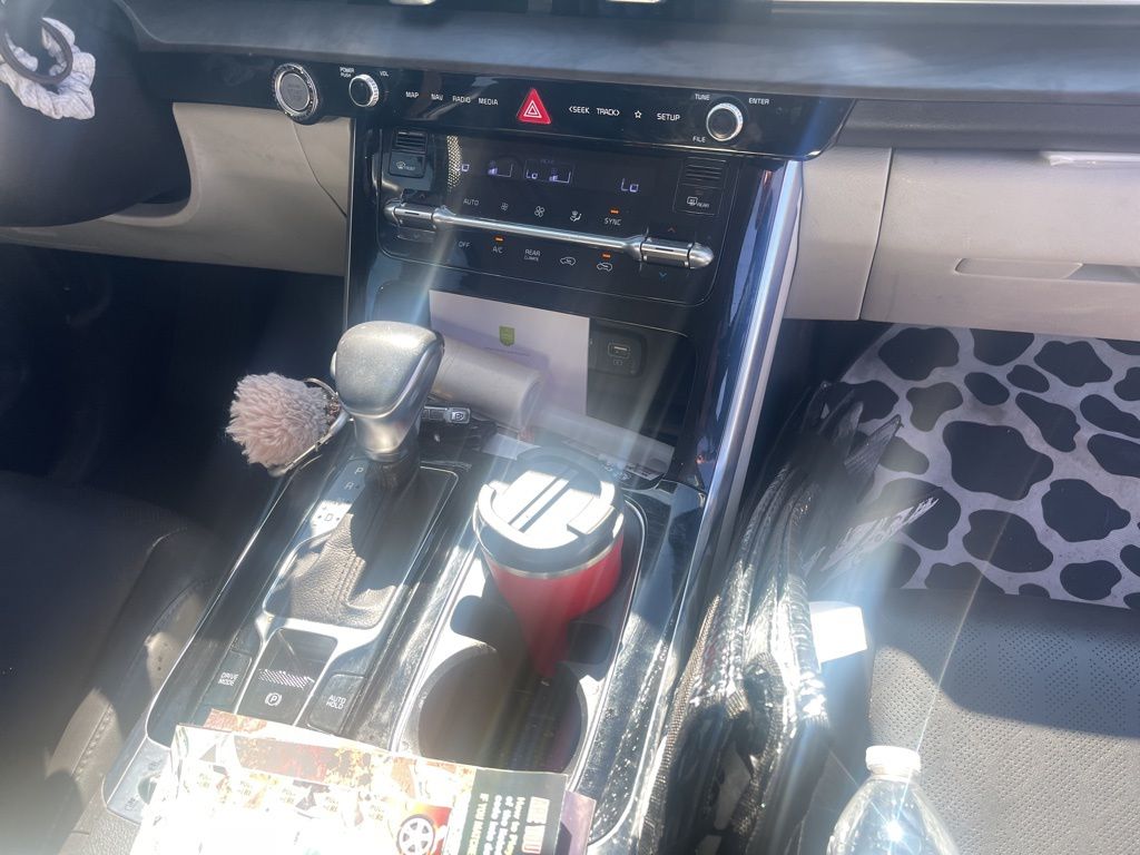 2022 Kia Carnival SX photo 12