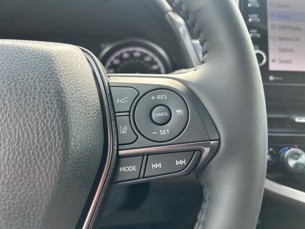 2024 Toyota Camry Hybrid XSE photo 35
