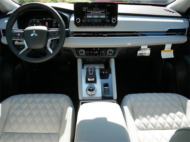 2025 Mitsubishi Outlander PHEV SEL Black Edition photo 6