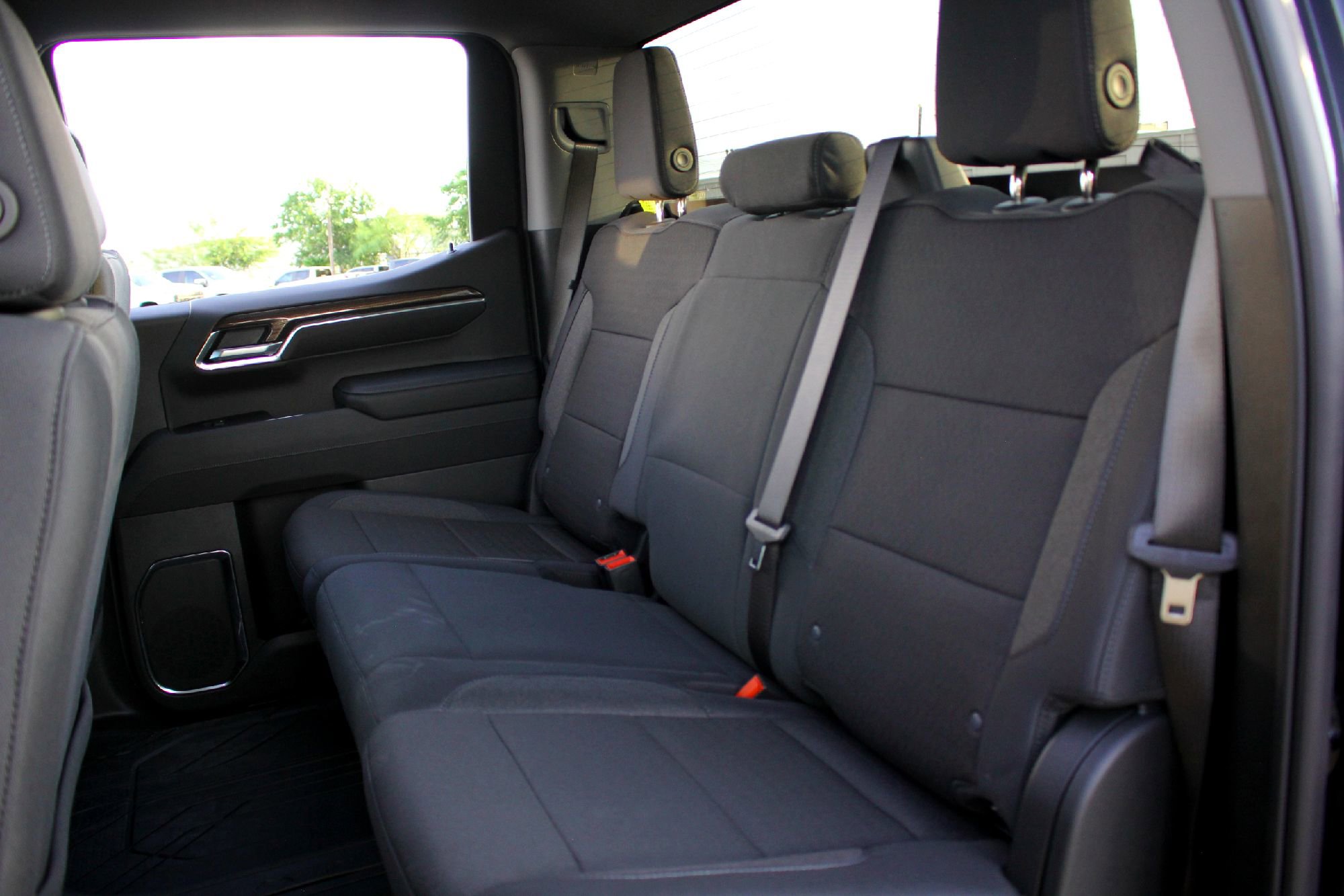 2025 Chevrolet Silverado 1500 RST photo 18