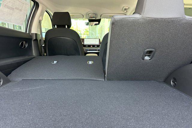 2025 Hyundai Ioniq 5 SE photo 13