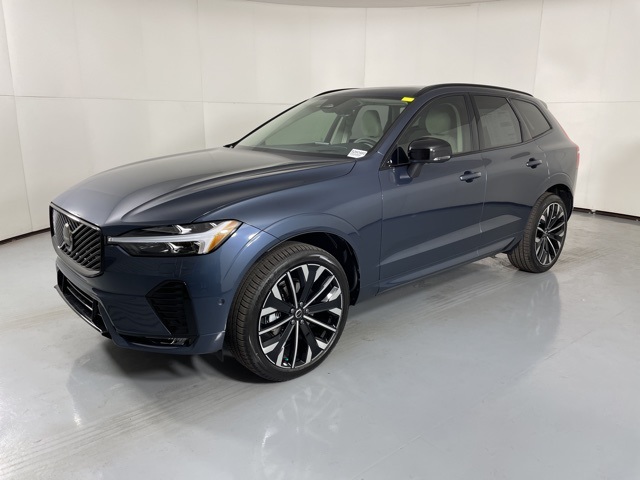 2026 Volvo XC60 photo 4