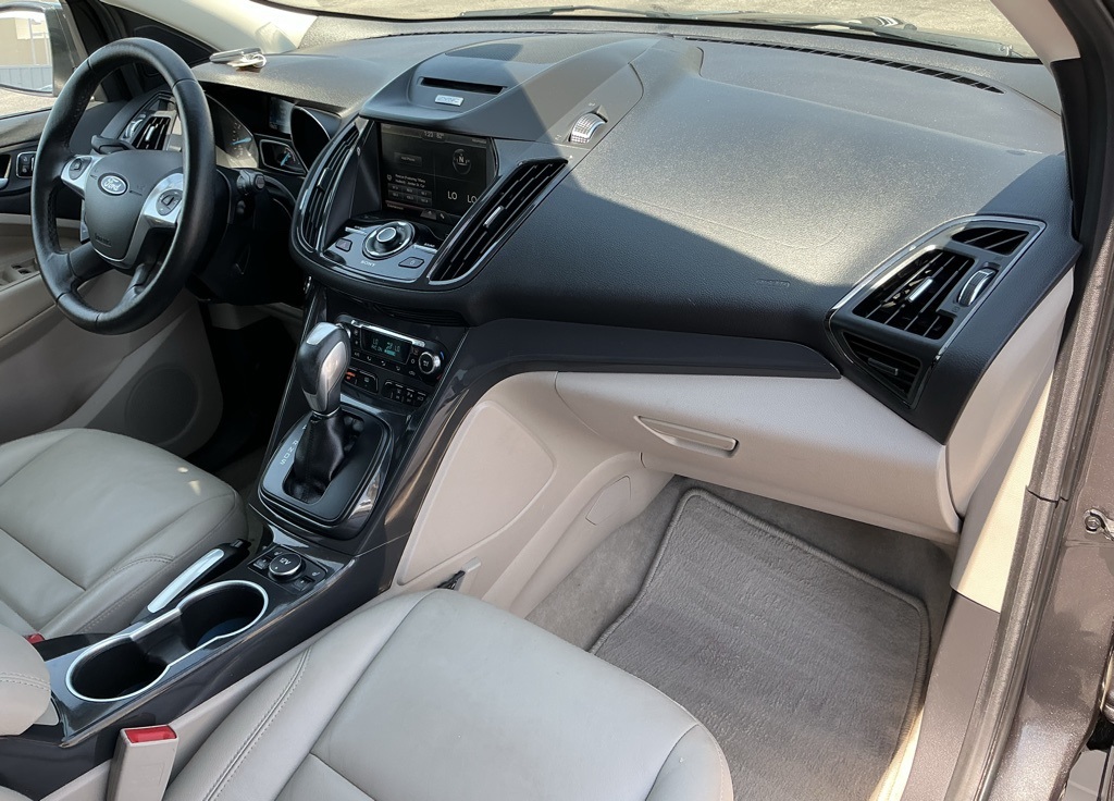 2015 Ford Escape Titanium photo 30