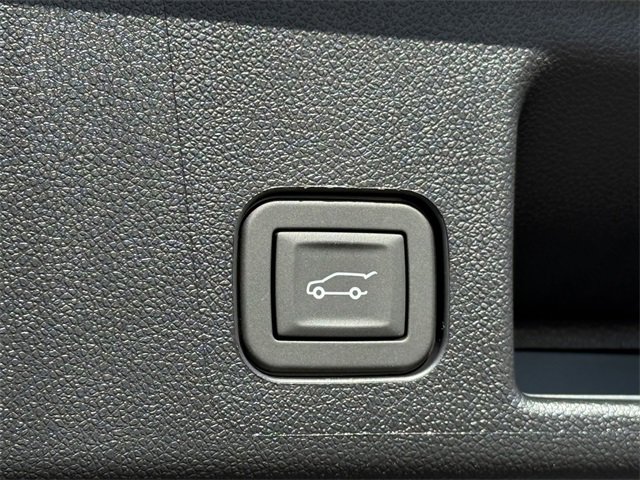 2026 Chevrolet Equinox EV 1LT photo 2