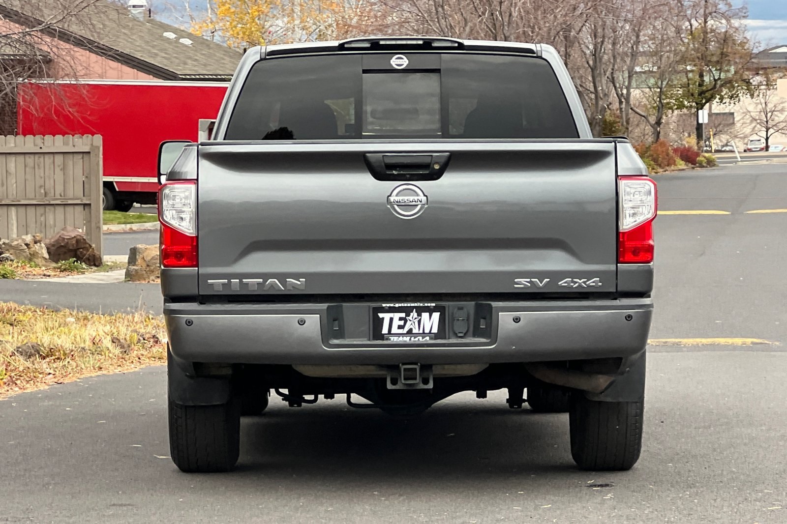 2017 Nissan Titan SV photo 4
