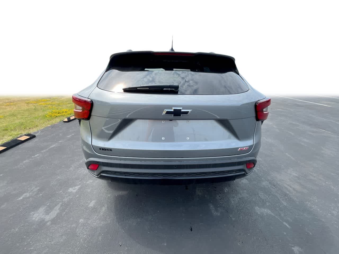 2025 Chevrolet Trax photo 7