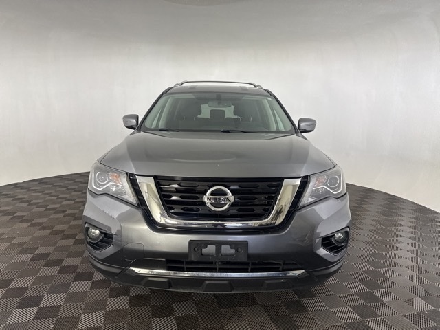 2020 Nissan Pathfinder SV photo 2
