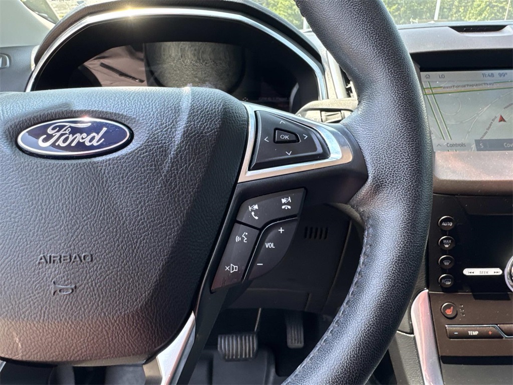 2020 Ford Edge Titanium photo 20