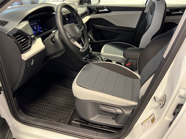 2025 Volkswagen Taos S photo 6