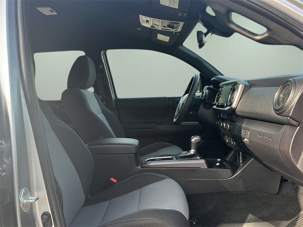 2023 Toyota Tacoma TRD Pro V6 photo 18