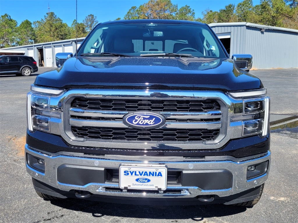 2025 Ford F-150 Lariat photo 2