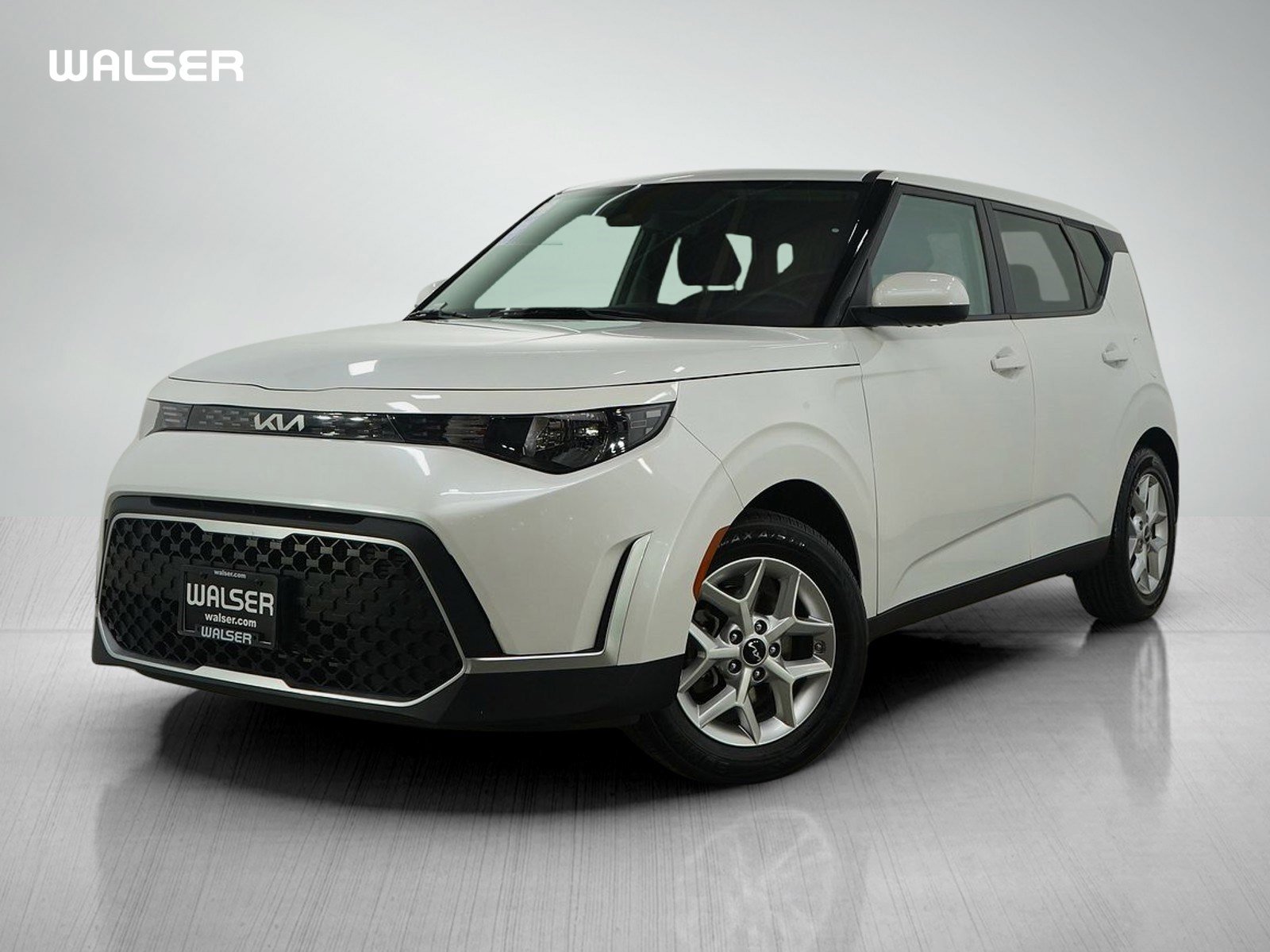 2024 Kia Soul LX's photo