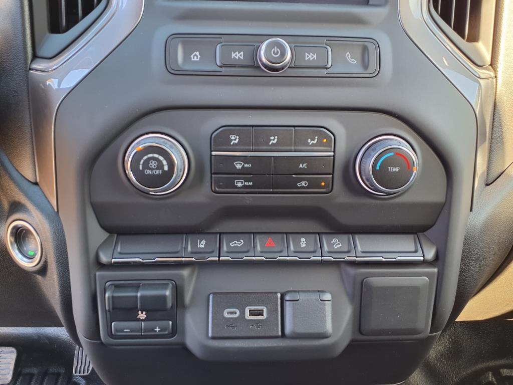 2025 Chevrolet Silverado 3500HD photo 15