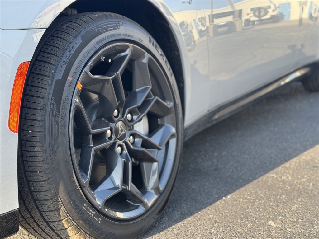 2025 Dodge Charger R/T photo 11