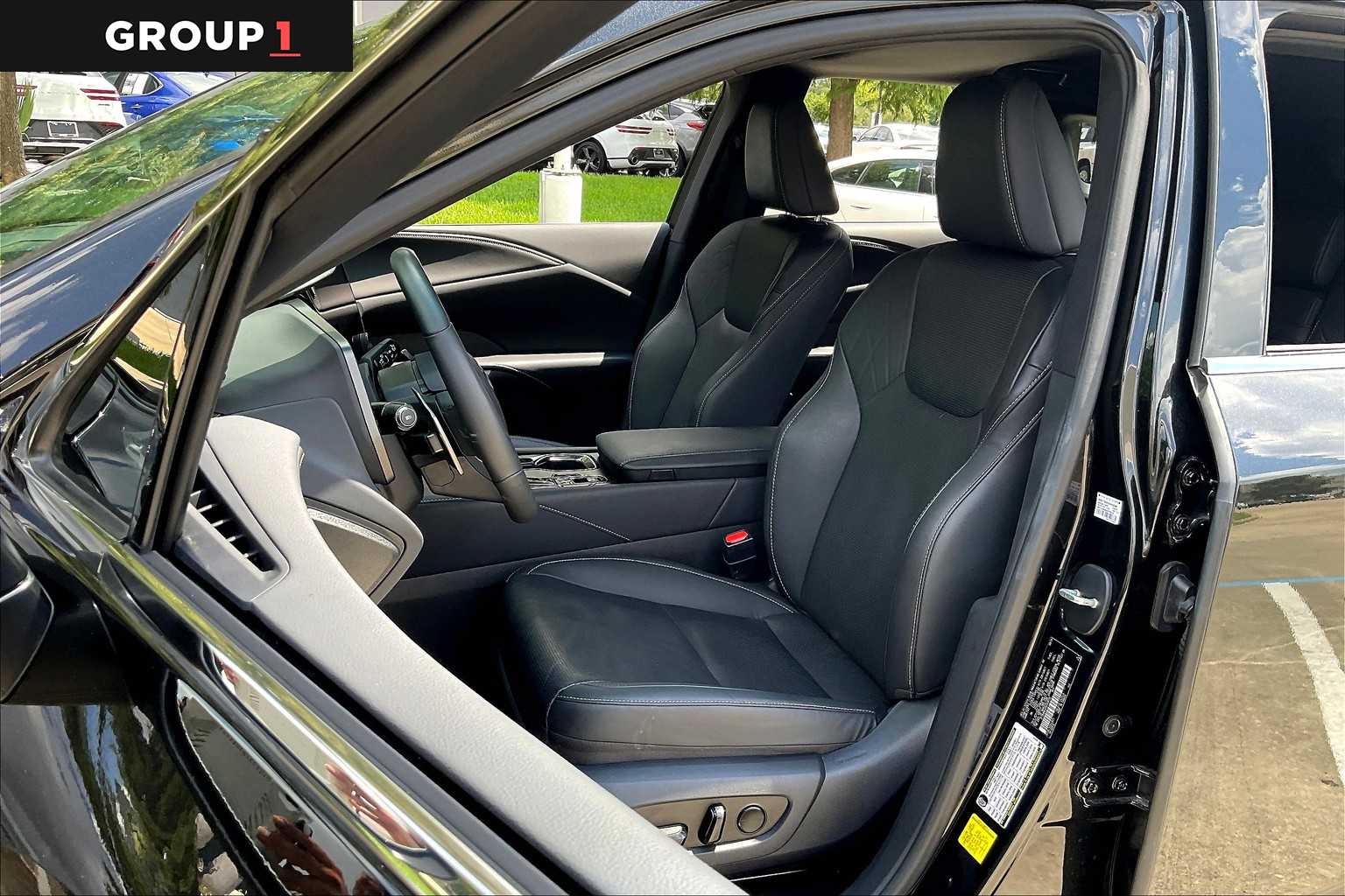 2024 Lexus RX 350 Premium photo 6
