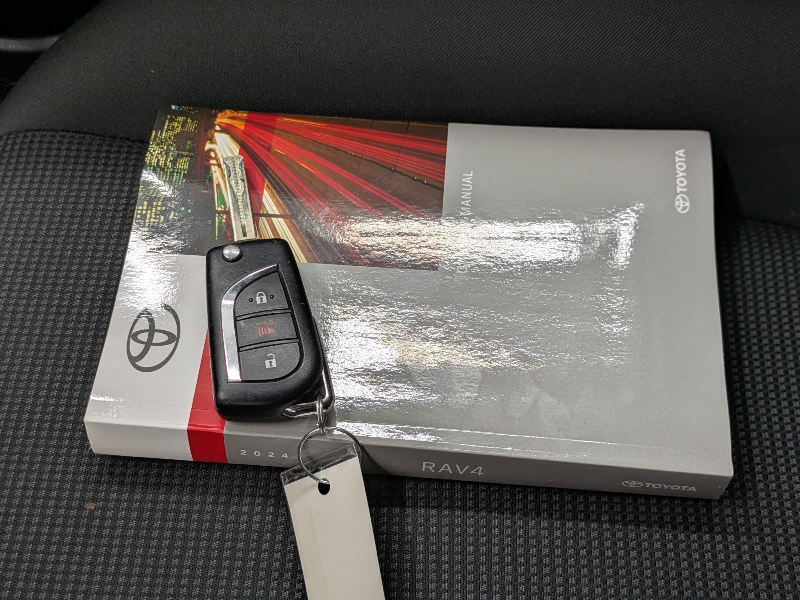 2024 Toyota RAV4 LE photo 13