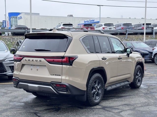2025 Lexus LX photo 3