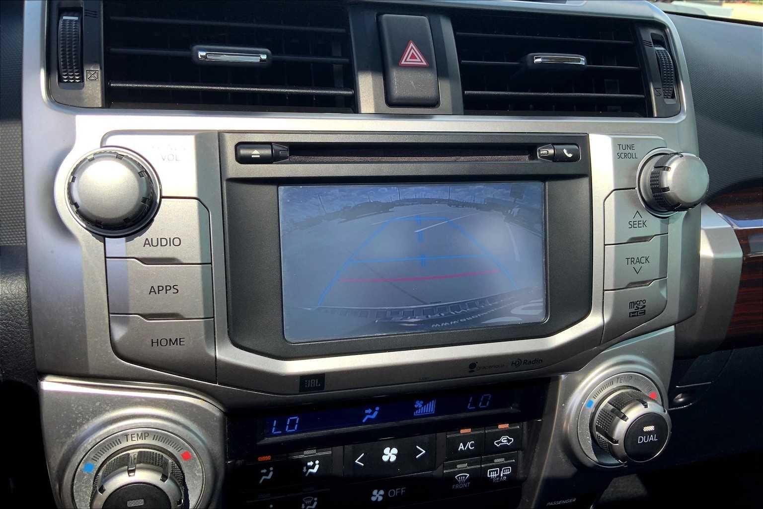 2014 Toyota 4Runner Limited photo 27