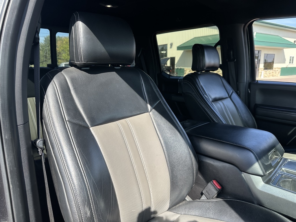 2016 Ford F-150 XLT photo 24
