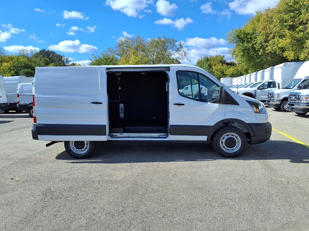 2025 Ford Transit Cargo Van photo 2