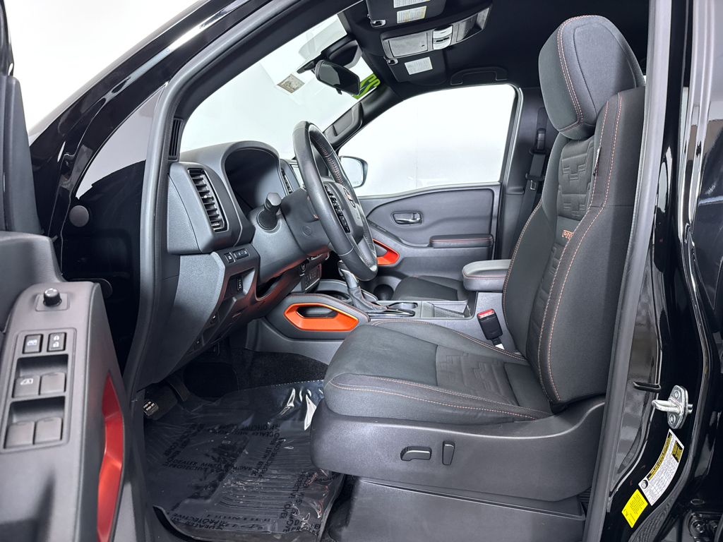 2022 Nissan Frontier Crew Cab photo 4