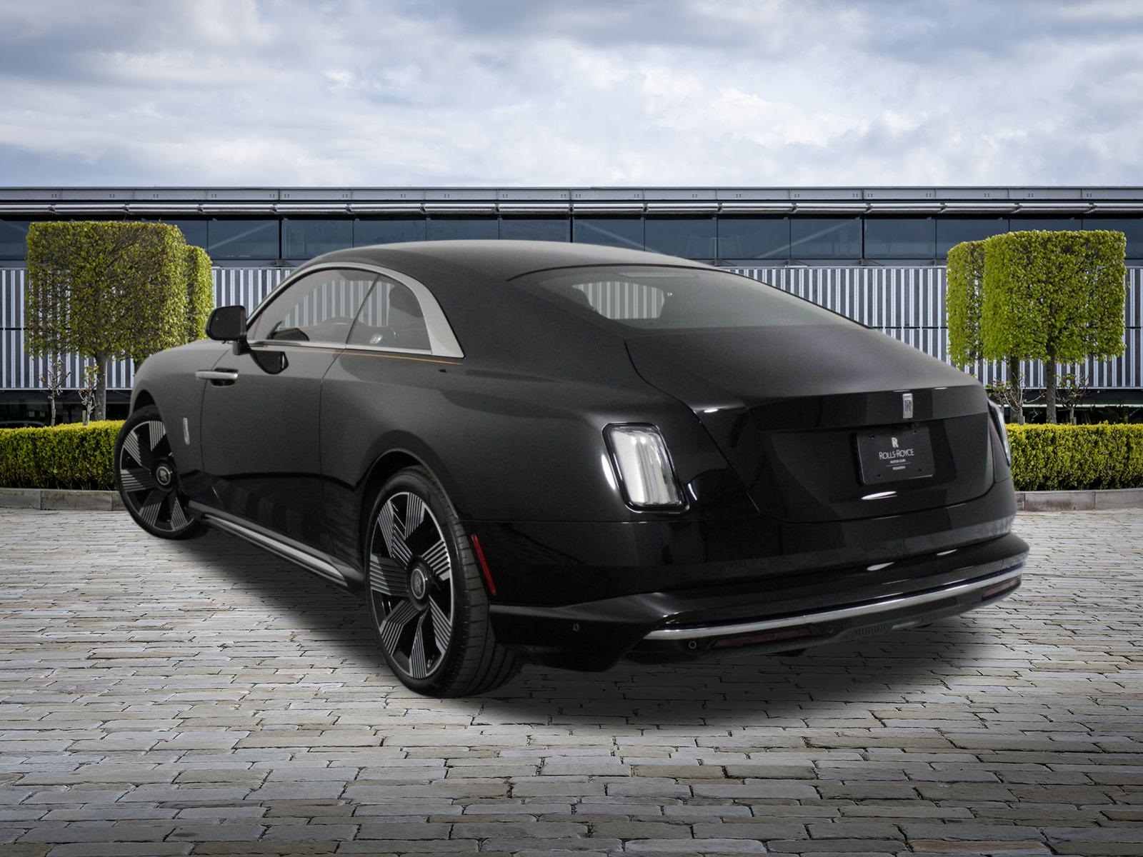 2025 Rolls Royce Spectre photo 2