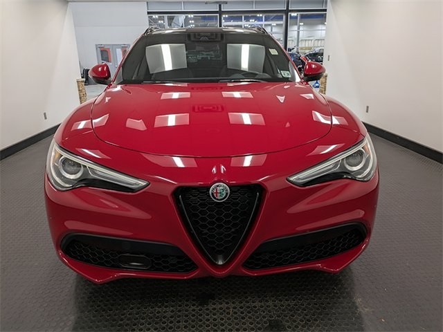 2023 Alfa Romeo Stelvio Sprint photo 2