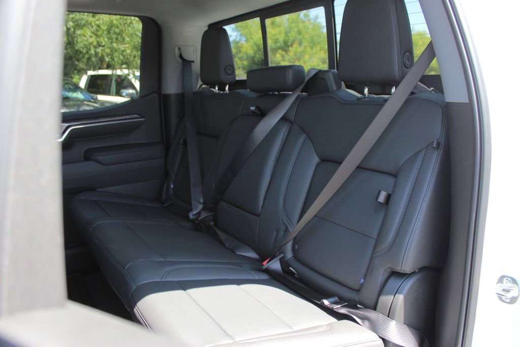 2025 Chevrolet Silverado 1500 LTZ photo 17