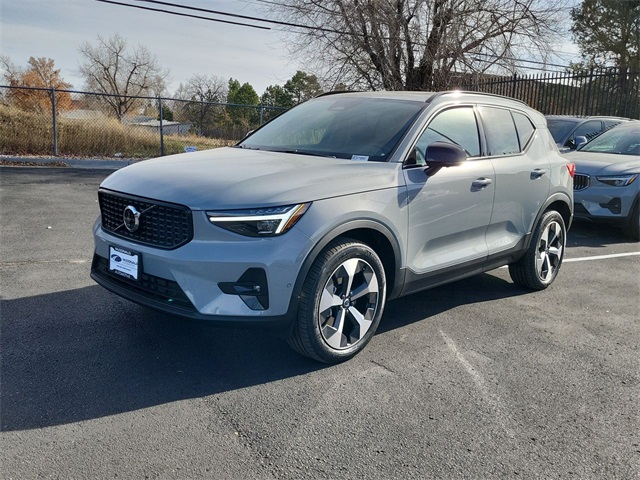 2026 Volvo XC40 Plus's photo