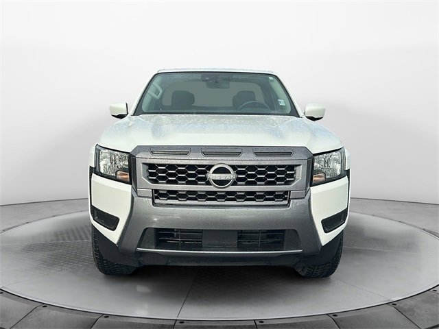2025 Nissan Frontier SV photo 2