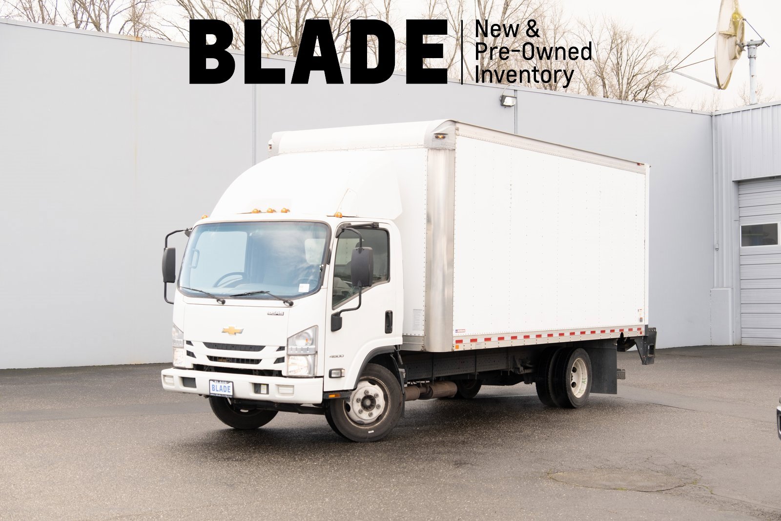 2017 Chevrolet Low Cab Forward Base's photo