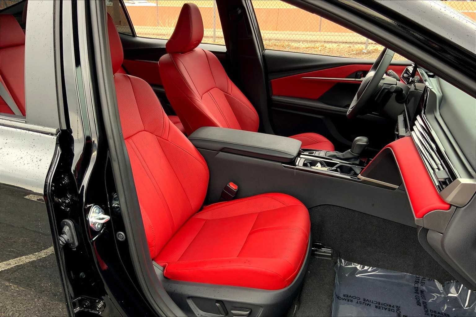 2025 Toyota Camry XSE photo 7