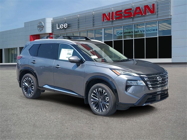 2026 Nissan Rogue Platinum's photo