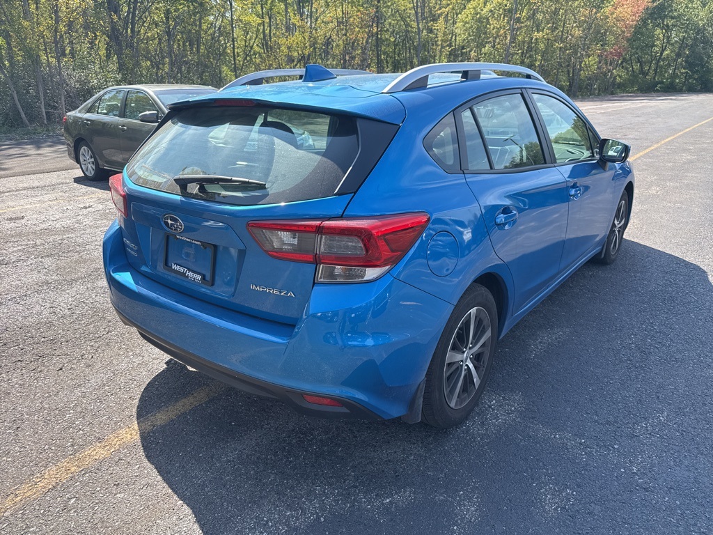 2023 Subaru Impreza Premium photo 5