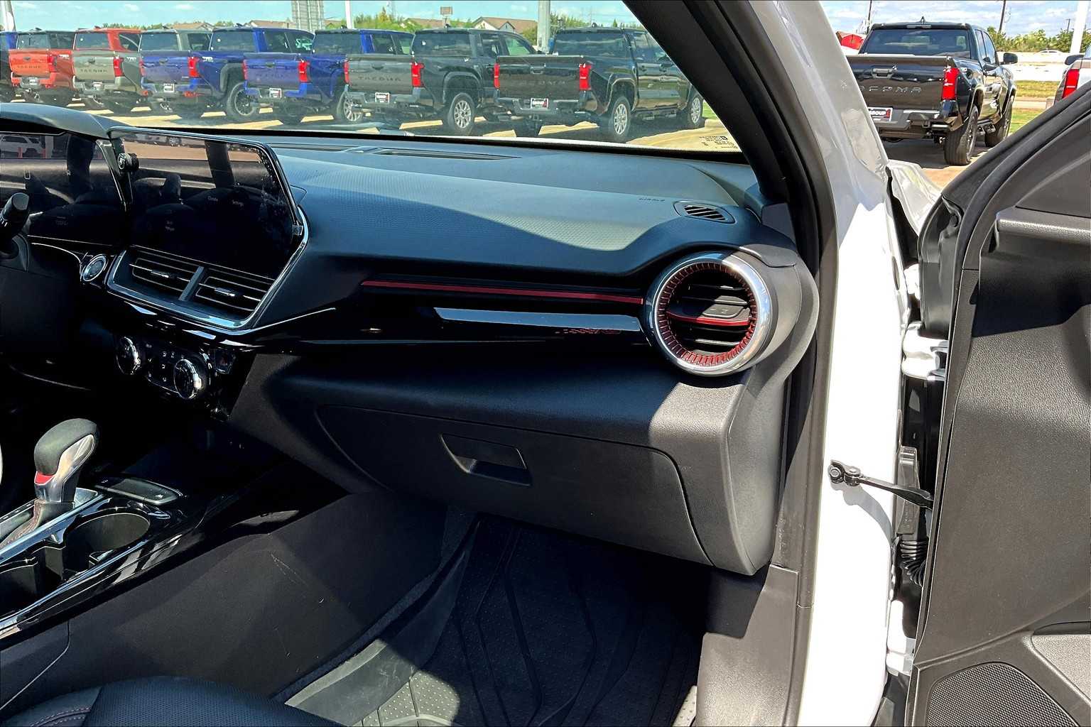 2025 Chevrolet Trax photo 18