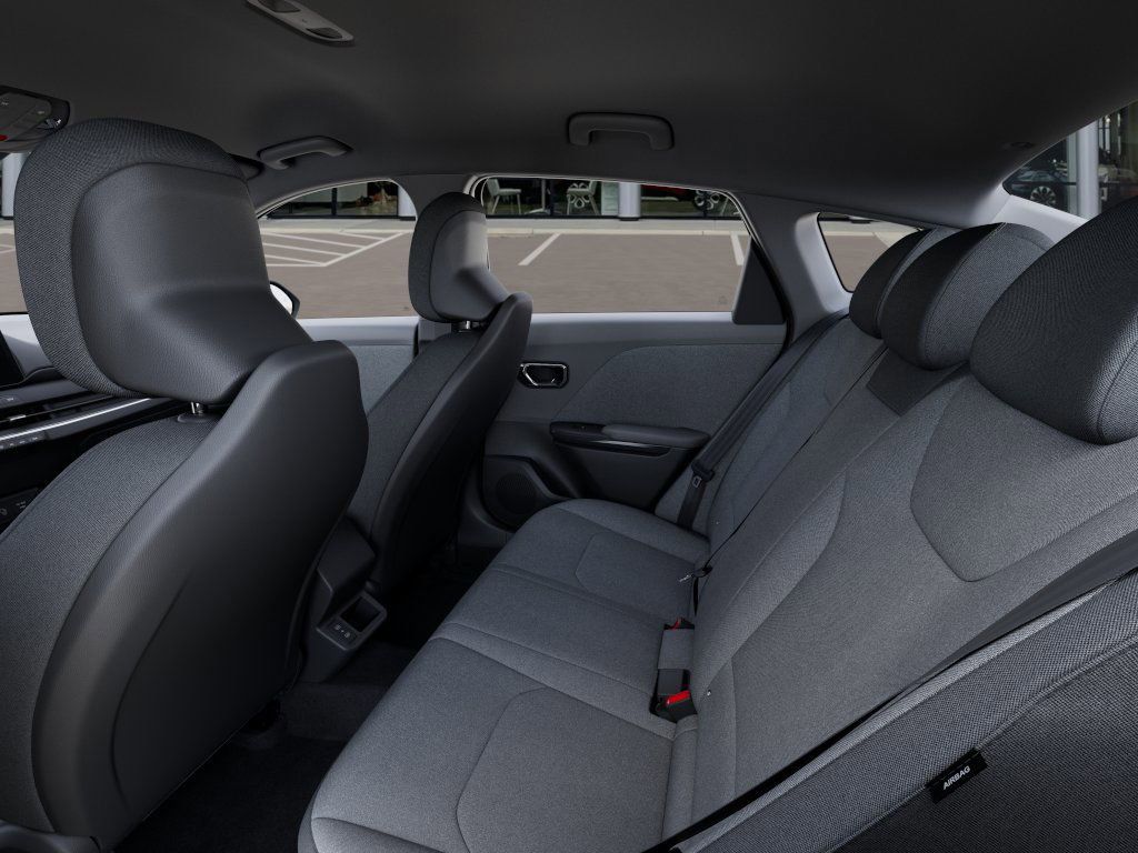 2025 Kia K4 LX photo 21