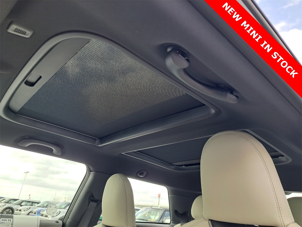 2025 Mini Cooper 2 Door Hardtop Signature photo 15