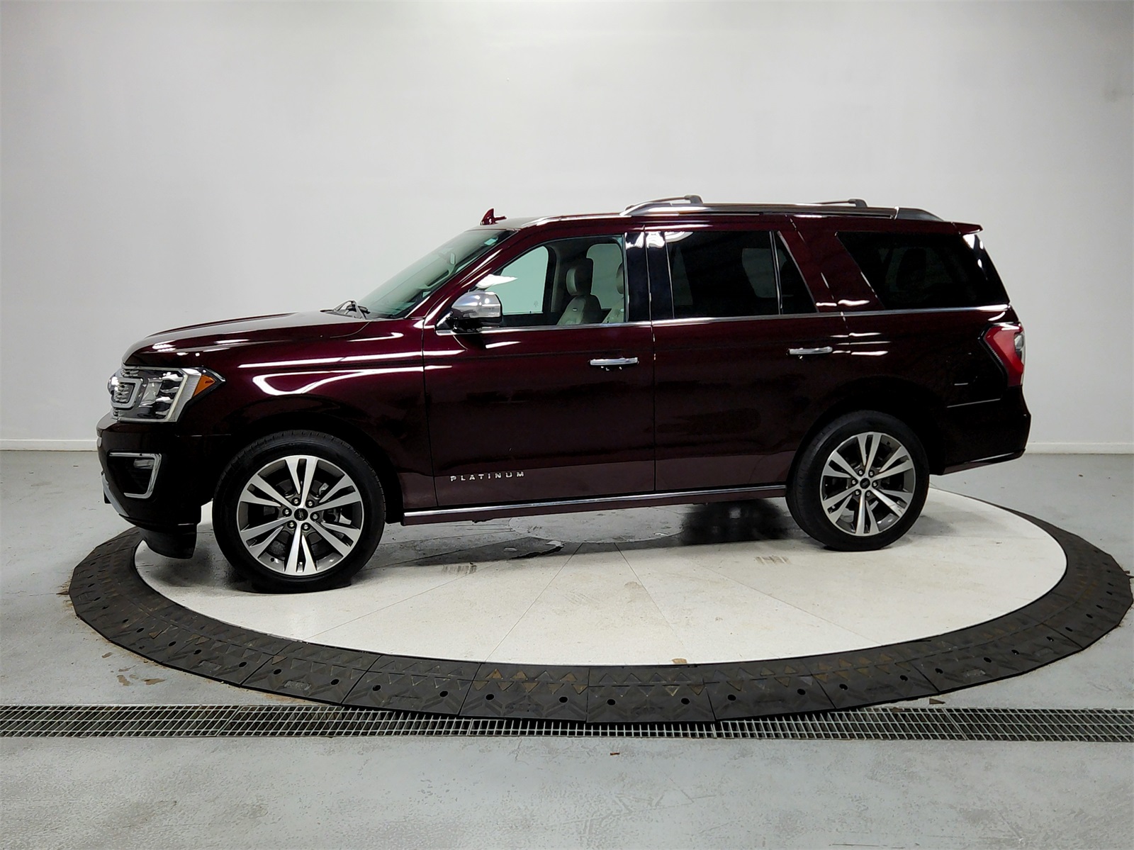 2021 Ford Expedition Platinum photo 4