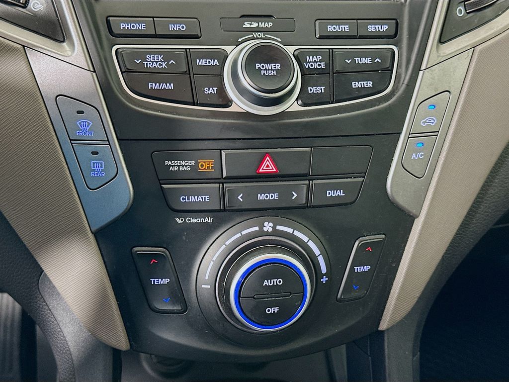 2014 Hyundai Santa Fe Sport 2.0T photo 12