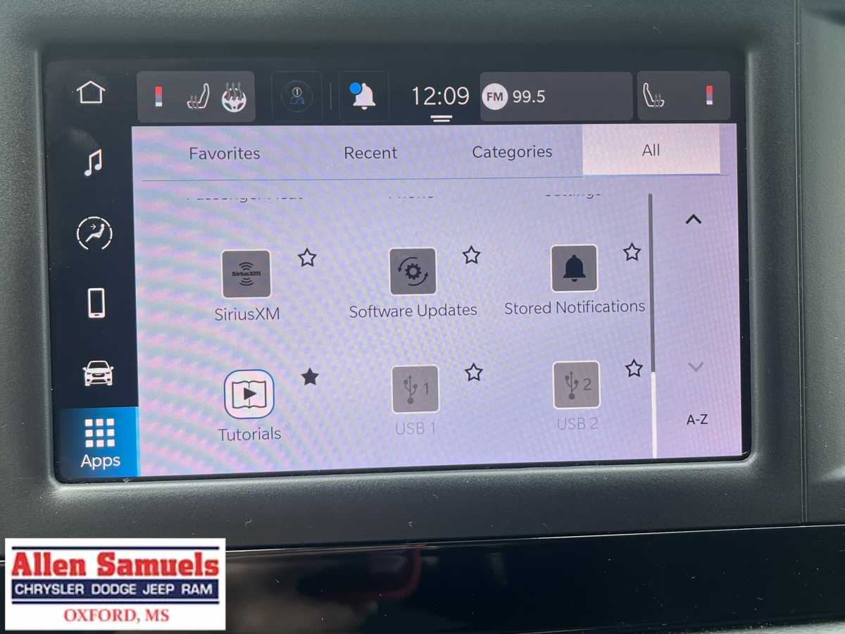 2023 Chrysler Voyager LX photo 37