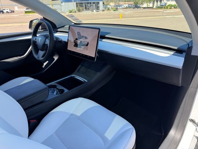 2023 Tesla Model Y Performance photo 21