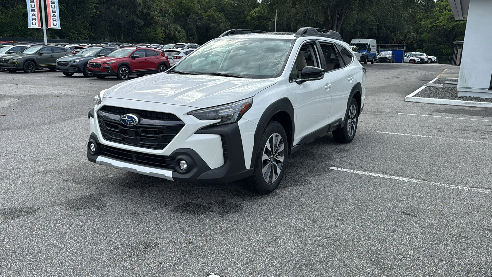 2025 Subaru Outback Limited photo 3