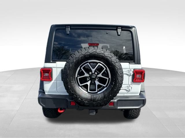 2025 Jeep Wrangler Rubicon photo 3