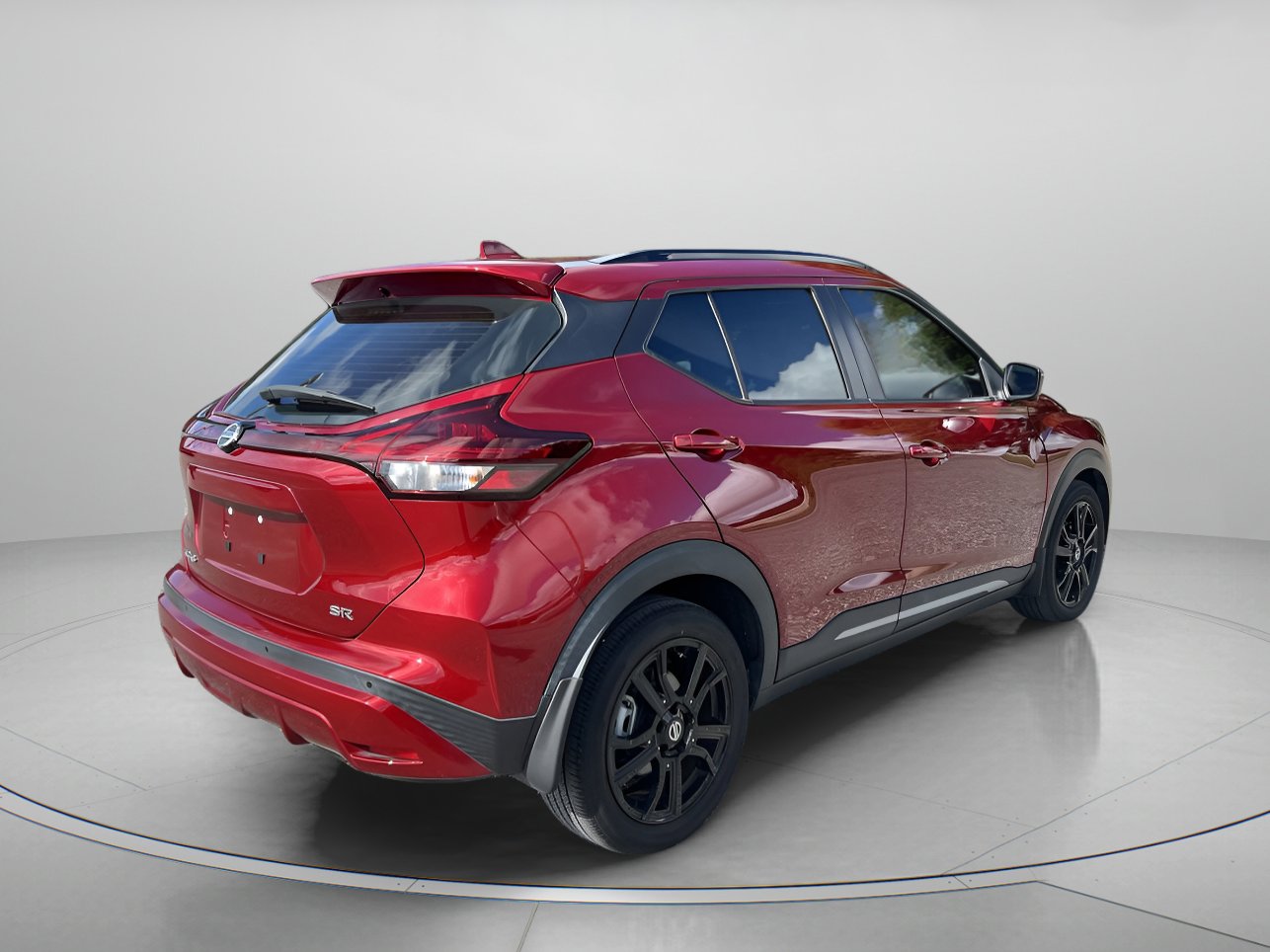 2021 Nissan Kicks SR photo 3