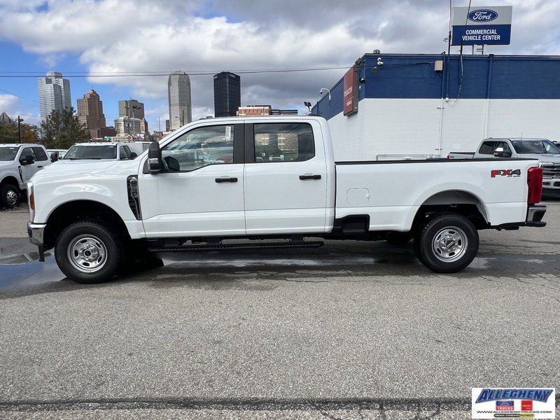 2025 Ford F-250 XL photo 2