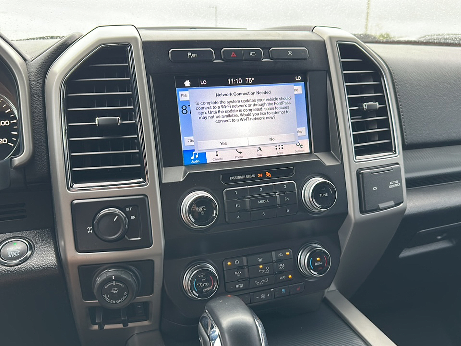 2019 Ford F-150 Lariat photo 17