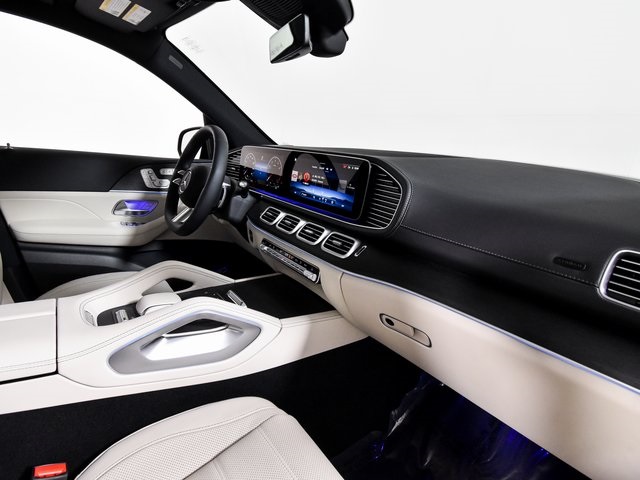 2026 Mercedes Benz GLS 580 4MATIC photo 24